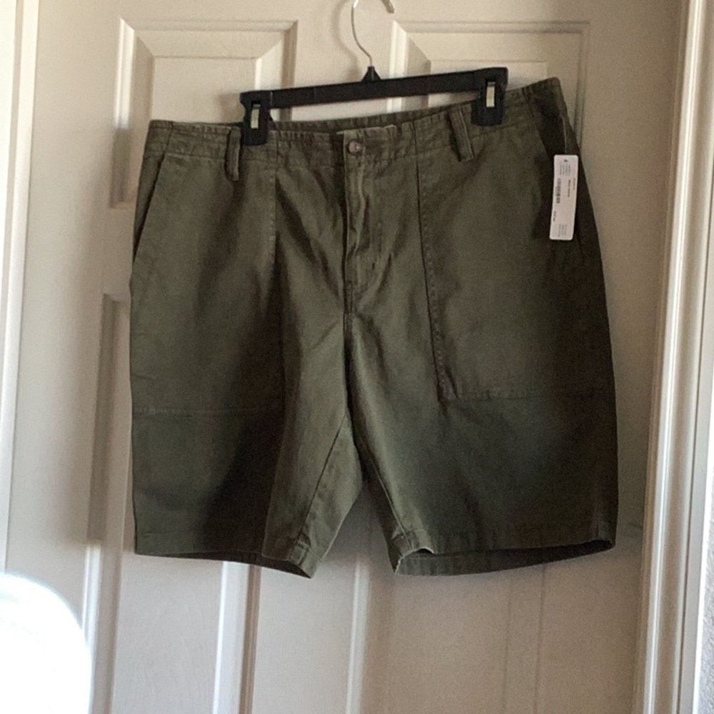 Men's Olive Green Shorts
